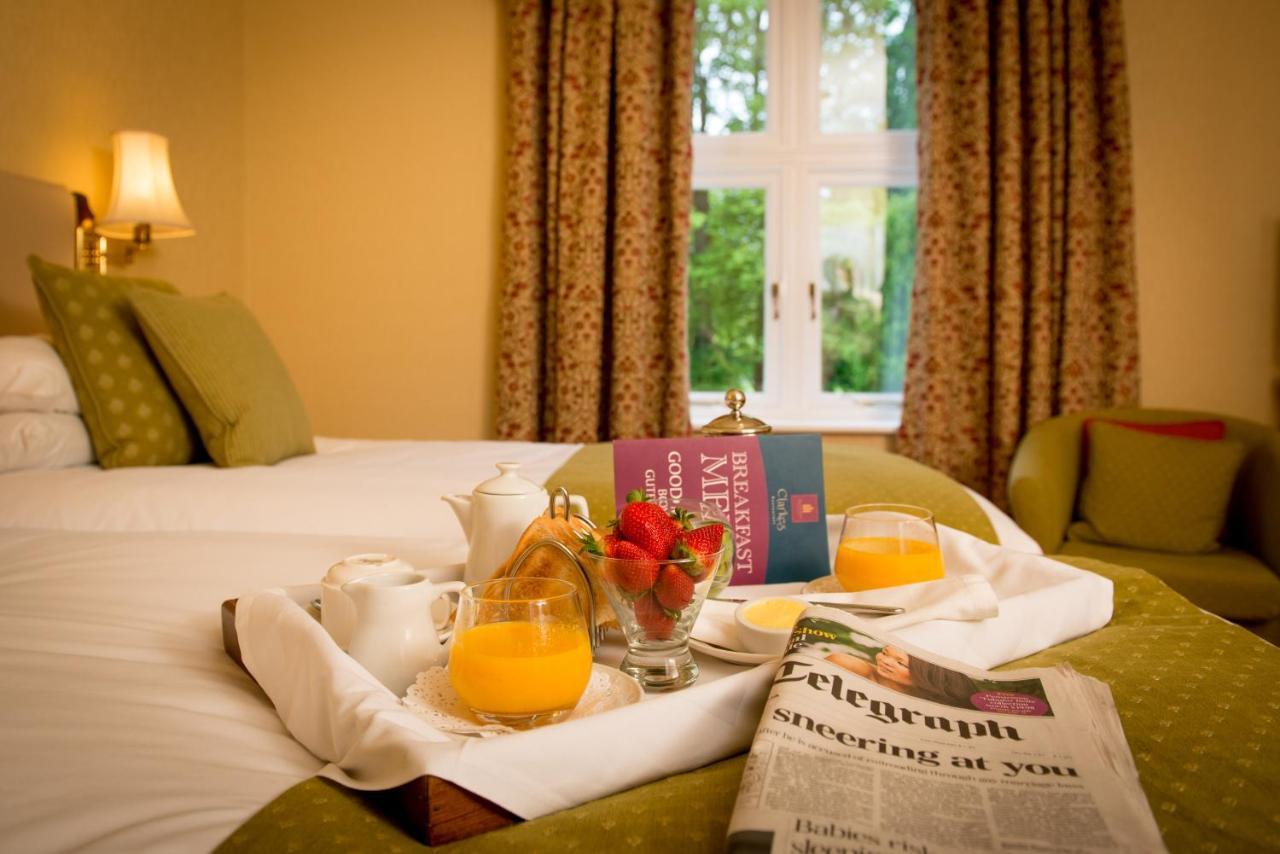 Glen-Yr-Afon House Hotel Аск Екстер'єр фото